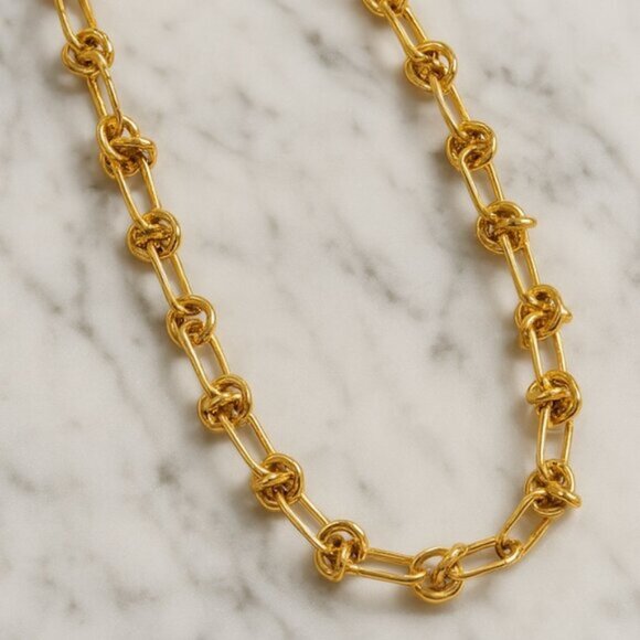 “Brynn” 18k Knotted Chain Necklace - Picture 1 of 2